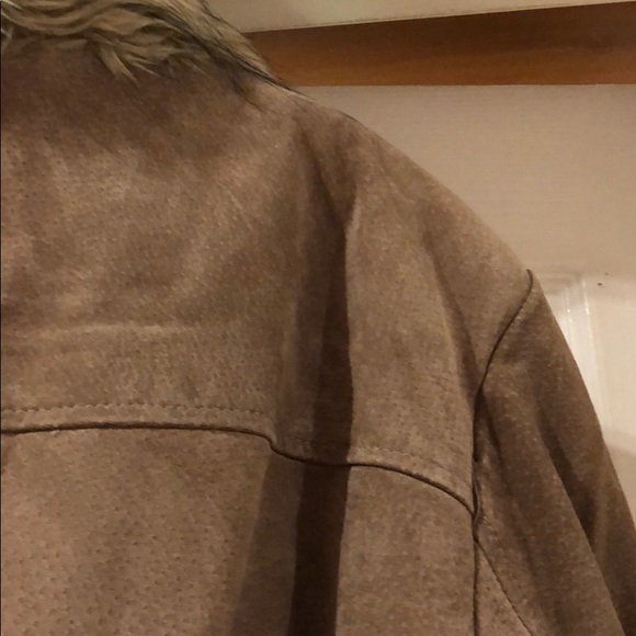 Leather coat . - Picture 8 of 8